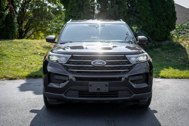 Used 2020 Ford Explorer XLT RWD image 2
