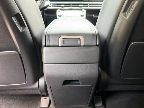 Used 2025 Hyundai Santa Fe SEL FWD image 29