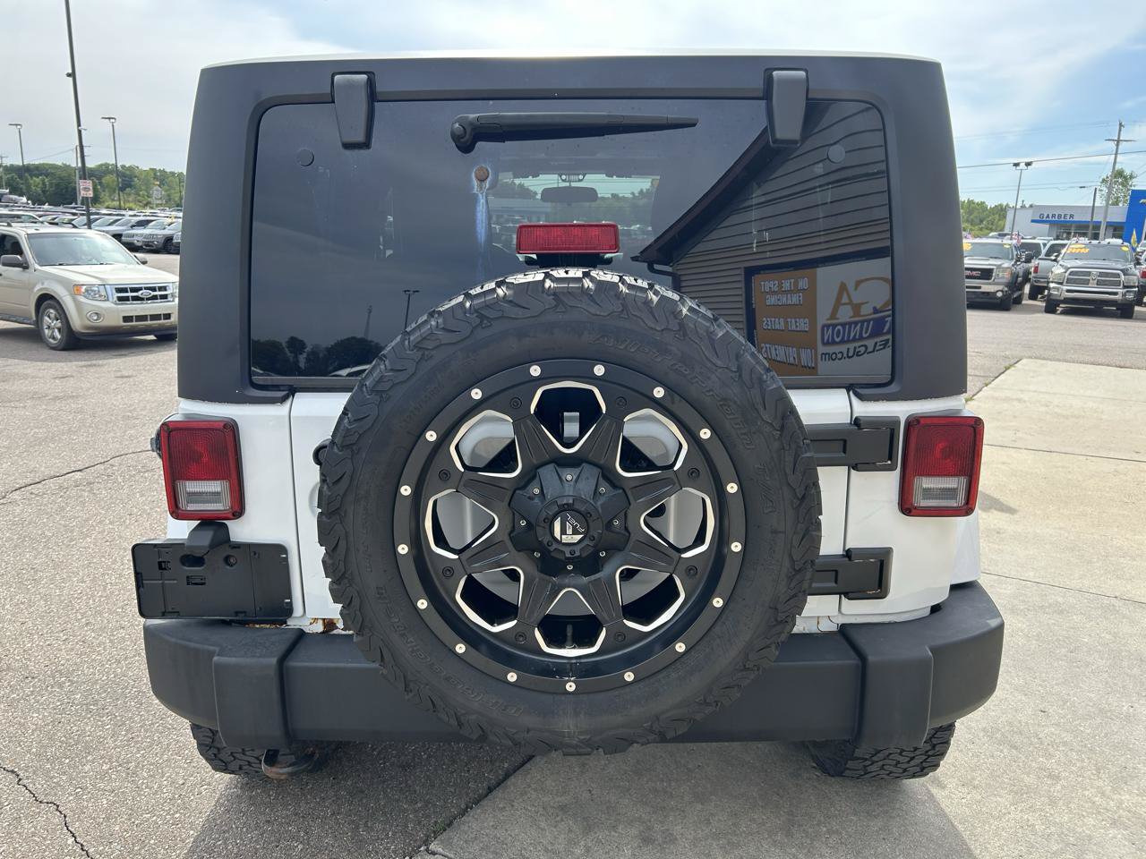 Used 2012 Jeep Wrangler Sahara w/ Dual Top Group AWD/4WD image 6