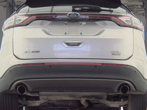 Used 2018 Ford Edge SEL image 7