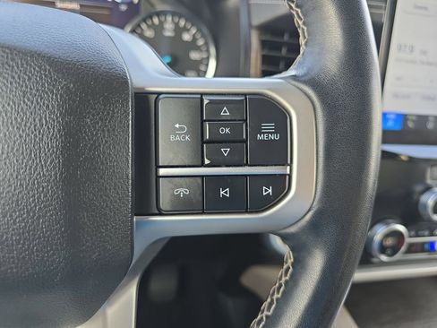 Used 2024 Ford Expedition Limited image 19