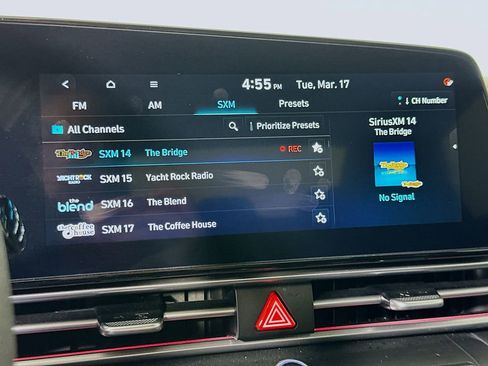 Used 2024 Hyundai Elantra SEL image 30