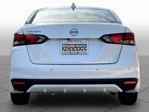 Used 2025 Nissan Versa SV w/ Trunk Package FWD image 4