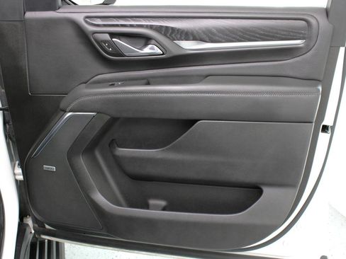 Used 2021 GMC Yukon Denali w/ Denali Premium Package image 54