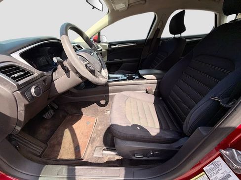 Used 2015 Ford Fusion SE FWD image 21