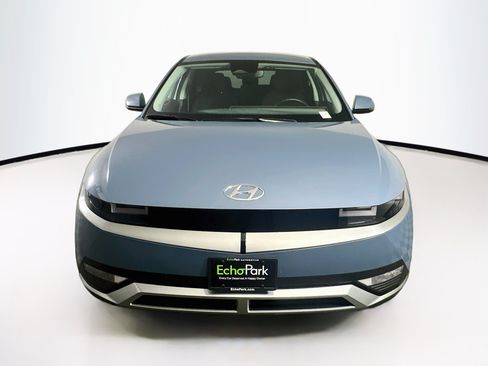 Used 2024 Hyundai Ioniq 5 SEL RWD image 2