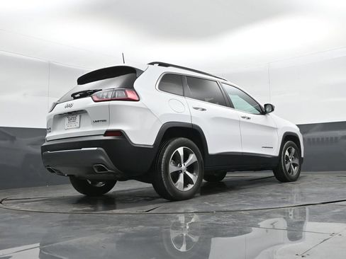 Used 2022 Jeep Cherokee Limited image 32