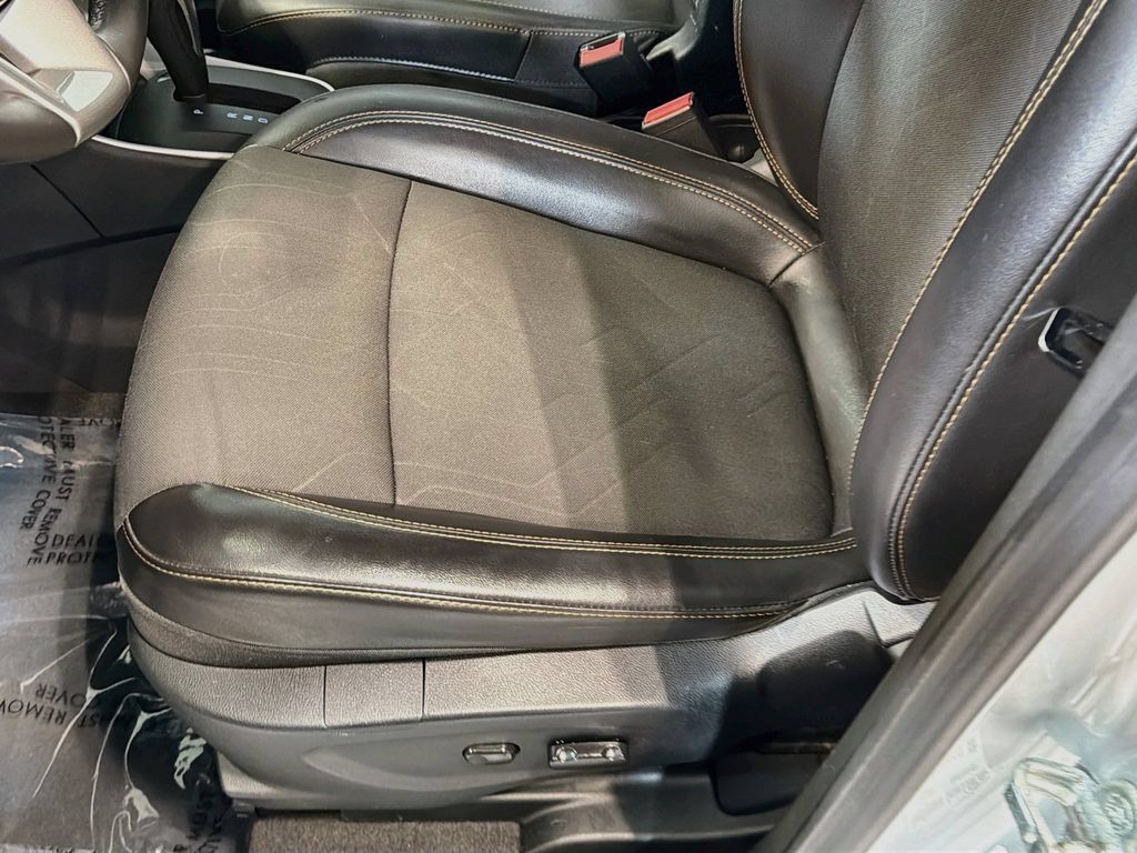 Used 2019 Chevrolet Trax LT w/ LT Convenience Package FWD image 19