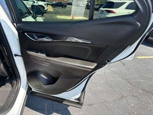 Used 2023 Buick Envision Essence w/ Sport Touring Package AWD/4WD image 17