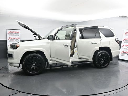 Used 2017 Toyota 4Runner Limited image 42