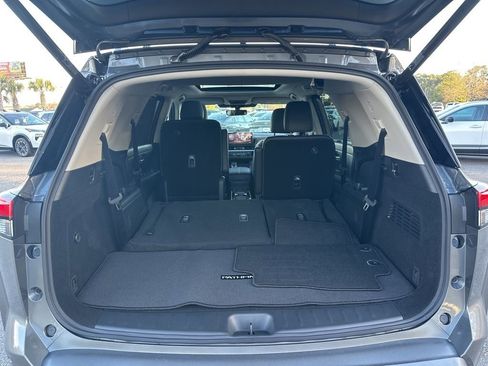 New 2026 Nissan Pathfinder SL w/ SL Premium Package AWD/4WD image 24