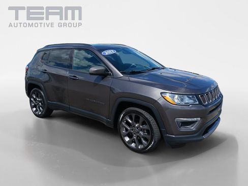 Used 2021 Jeep Compass Latitude w/ Sun and Sound Group FWD image 1