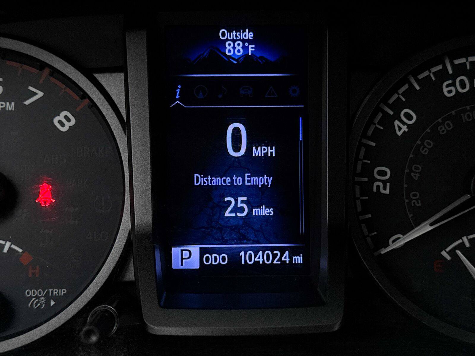 Used 2018 Toyota Tacoma TRD Sport w/ Technology Package RWD image 34