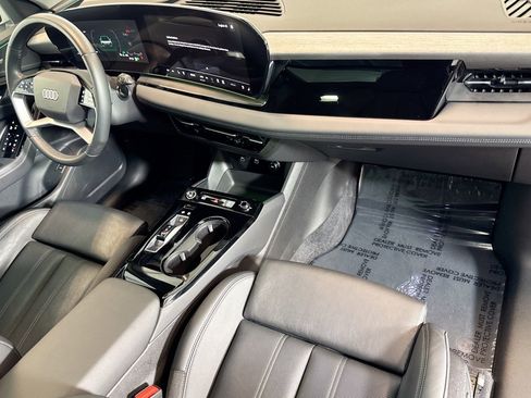Used 2025 Audi Q6 e-tron Premium Plus w/ Premium Plus image 26