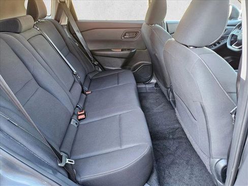 Used 2024 Nissan Rogue S image 18