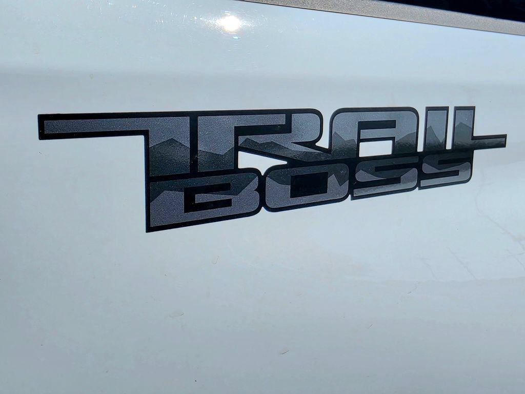 Used 2025 Chevrolet Silverado 2500 LTZ w/ Trail Boss Package AWD/4WD image 20