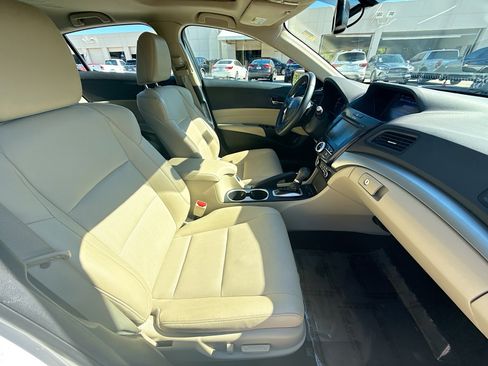 Used 2017 Acura ILX w/ Premium Package image 31