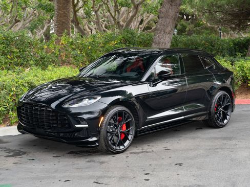 Used 2025 Aston Martin DBX 707 AWD/4WD image 2