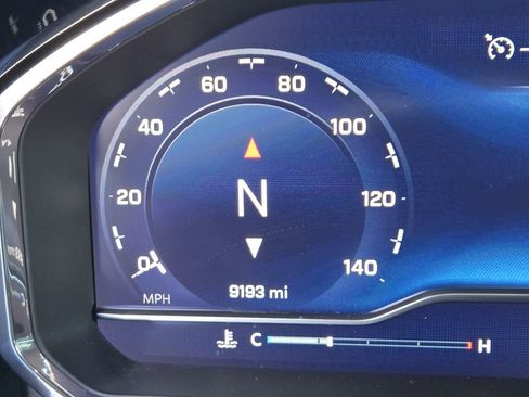 Used 2025 Chevrolet Silverado 1500 LT Trail Boss w/ Convenience Package II image 10