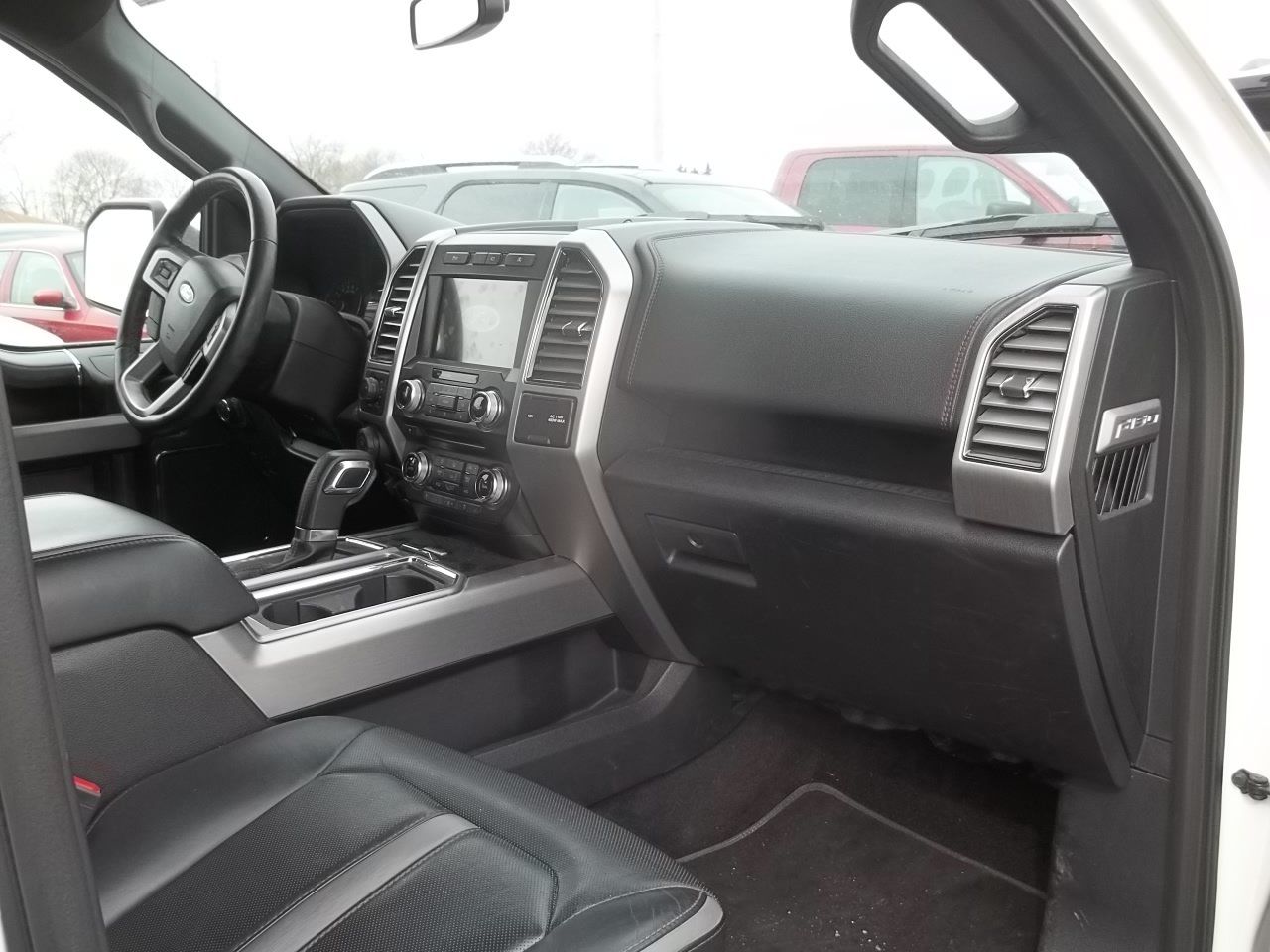 Used 2018 Ford F150 Platinum w/ Equipment Group 701A Luxury AWD/4WD image 6