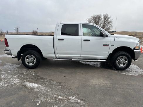 Used 2010 Dodge Ram 2500 Truck ST w/ SXT Appearance Group image 8