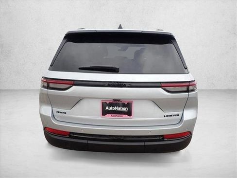 New 2025 Jeep Grand Cherokee Limited w/ Black Appearance Package image 3