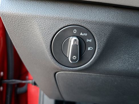 New 2025 Volkswagen Jetta SE image 15