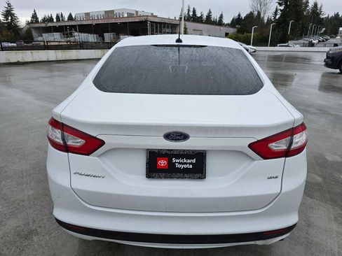 Used 2015 Ford Fusion SE image 13