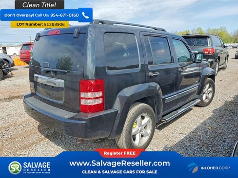 Used 2012 Jeep Liberty Sport AWD/4WD image 4