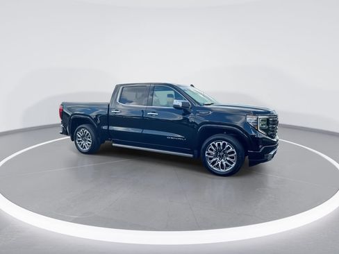 Used 2025 GMC Sierra 1500 Denali Ultimate AWD/4WD image 2