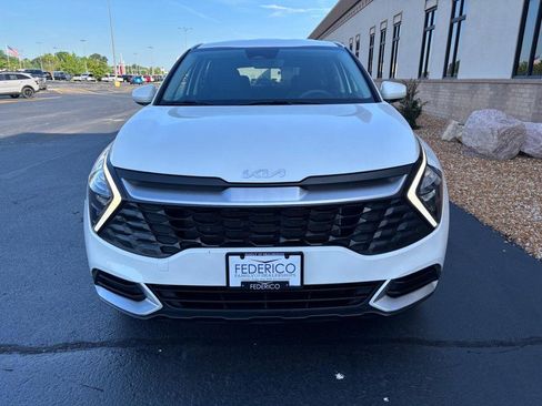 Used 2023 Kia Sportage LX AWD/4WD image 11