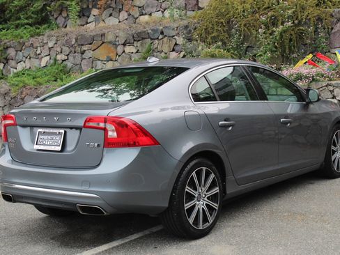 Used 2017 Volvo S60 T5 Inscription Platinum AWD/4WD image 9