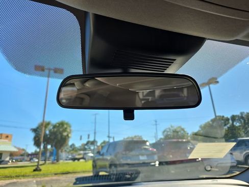 New 2025 Nissan Sentra SV image 32