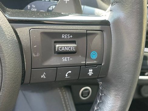 Used 2023 Nissan Rogue SL AWD/4WD image 30