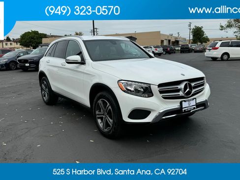Used 2019 Mercedes-Benz GLC 300 4MATIC image 3