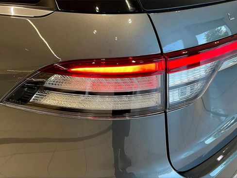 Used 2024 Lincoln Aviator Reserve w/ Equipment Group 201A image 31