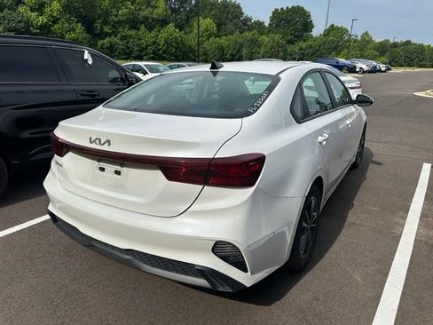 Used 2024 Kia Forte LXS FWD image 4