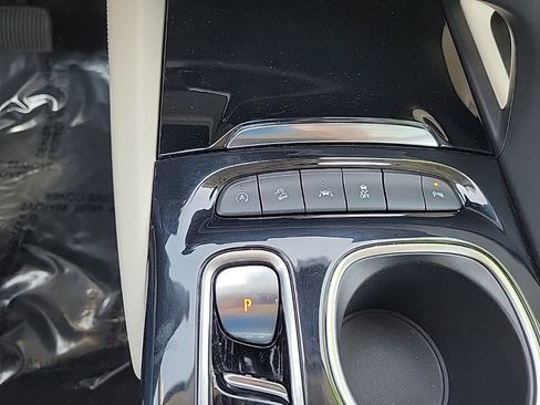 Used 2023 Buick Envision Preferred AWD/4WD image 17
