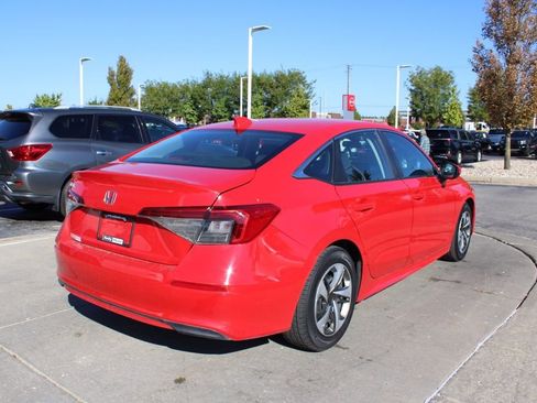 Used 2022 Honda Civic LX image 7