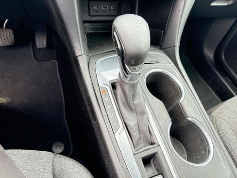 Certified 2022 Chevrolet Equinox LT FWD image 16