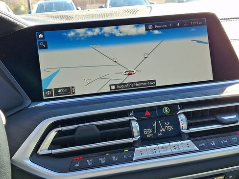 Used 2022 BMW X7 xDrive40i w/ Premium Package image 19