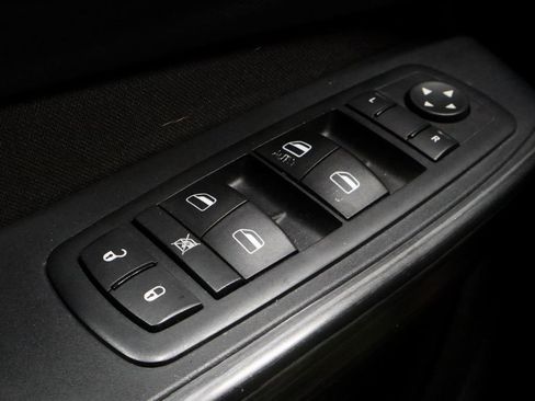 Used 2016 Jeep Cherokee Latitude w/ Comfort/Convenience Group AWD/4WD image 26