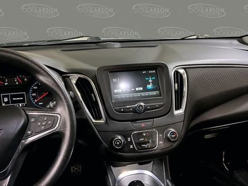 Used 2016 Chevrolet Malibu LT FWD image 30