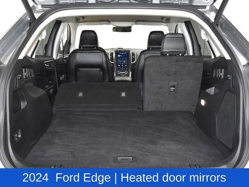 Used 2024 Ford Edge Titanium image 29