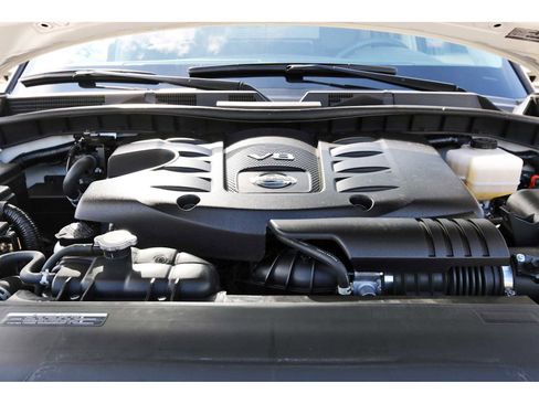 Used 2024 Nissan Armada SL image 34