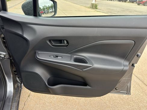 Used 2024 Nissan Versa S FWD image 26