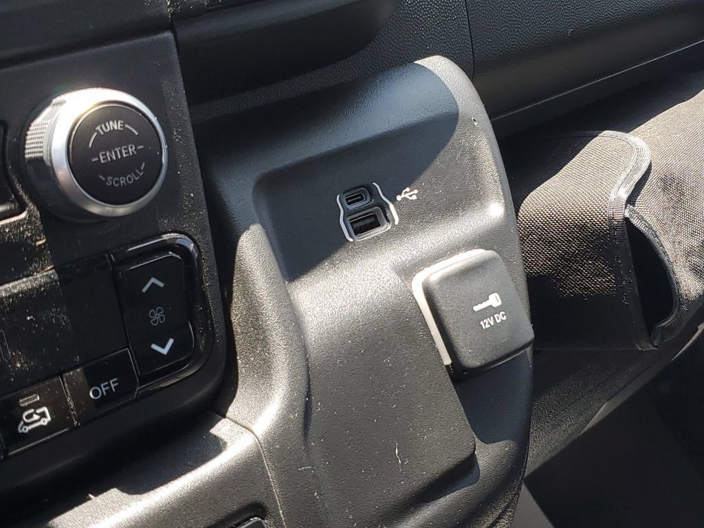 Used 2023 RAM ProMaster 2500 FWD image 28