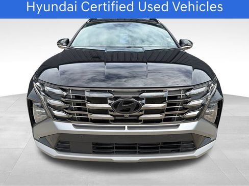Certified 2025 Hyundai Tucson Limited FWD image 10