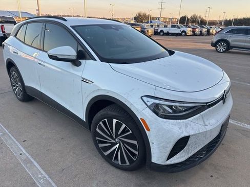 Used 2025 Volkswagen ID.4 Pro image 2