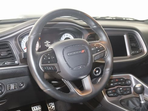 Used 2019 Dodge Challenger R/T Scat Pack w/ Shaker Package image 6